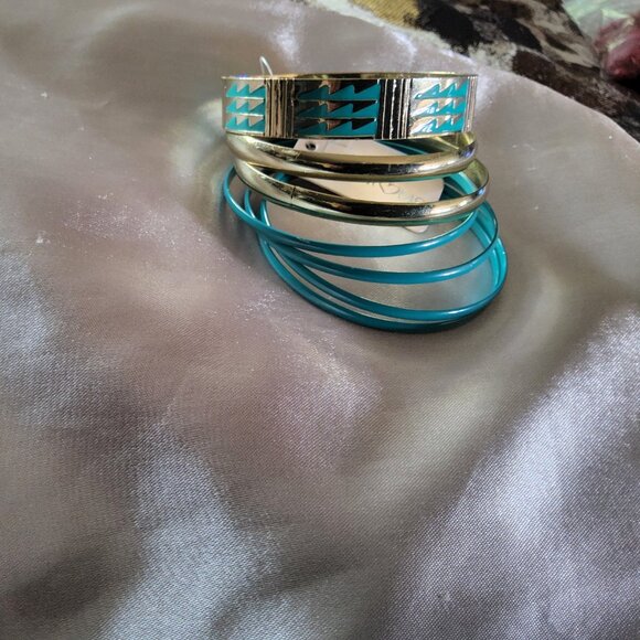Fashion Jewelry teal Bracelets - Picture 3 of 4